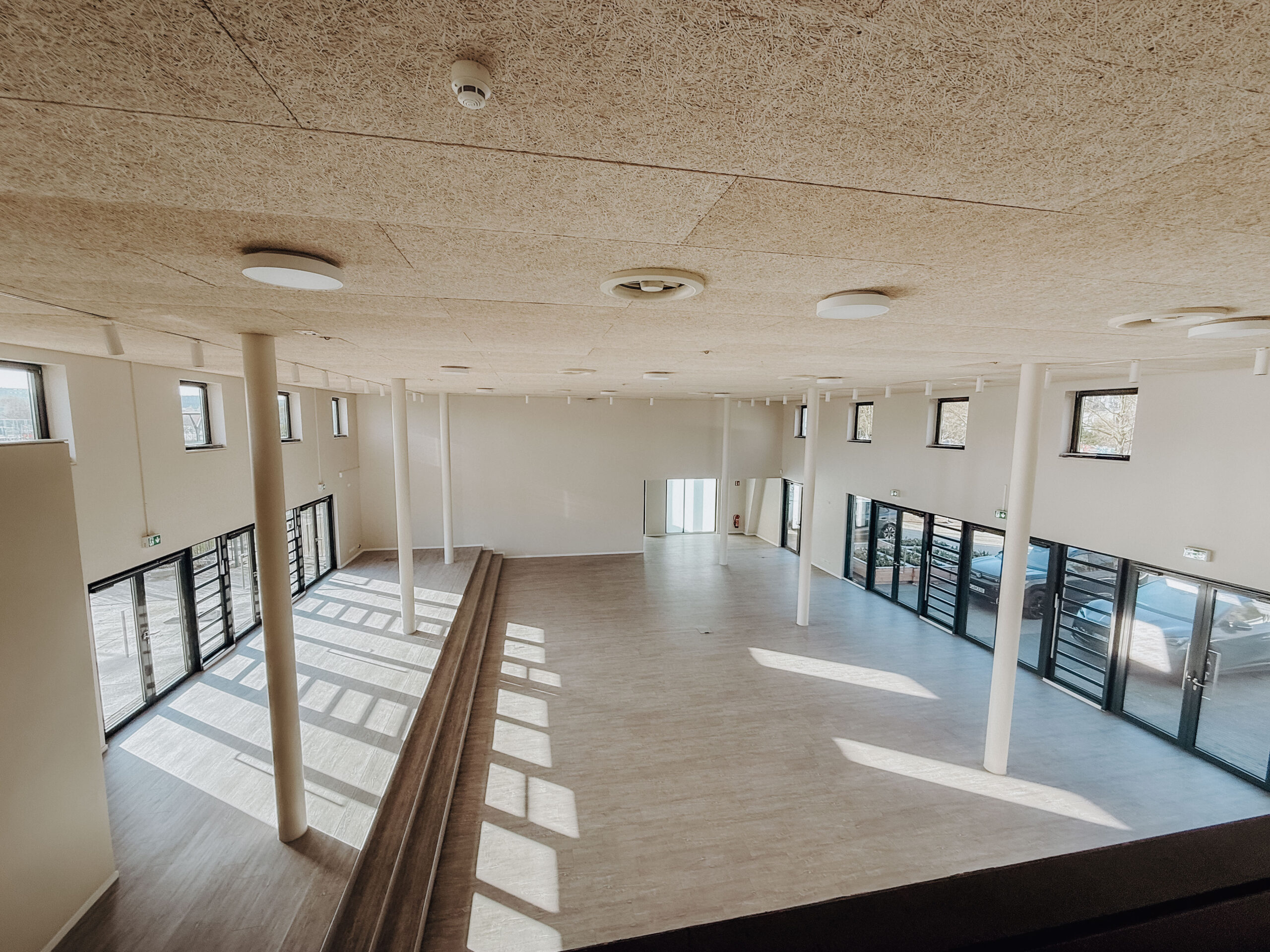 Panorama-Terrasse im Evergreen Neuss