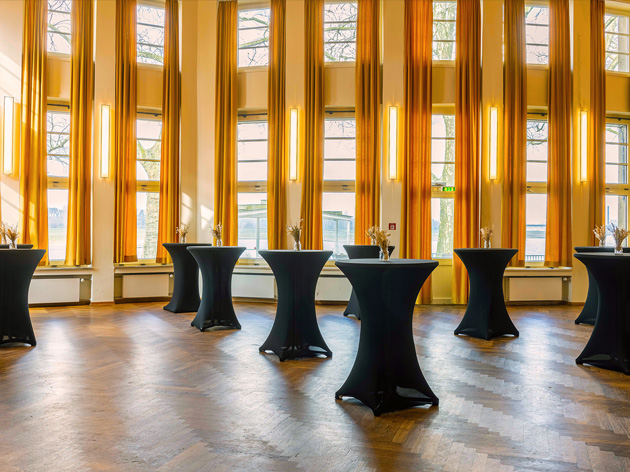 Gelber Salon mit Rheinblick